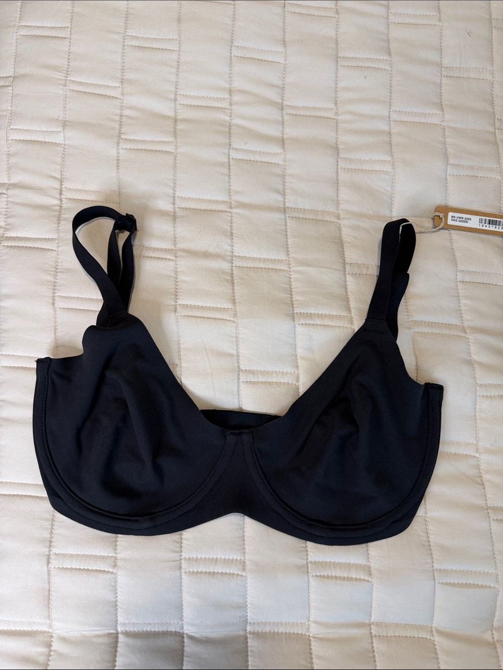 SKIMS Black Smooth Underwire Support Bra